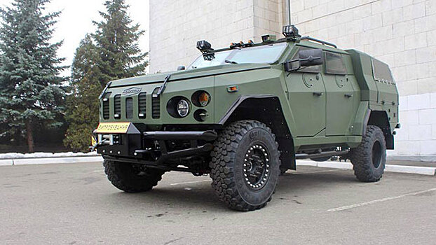 На Украине представили новый бронеавтомобиль