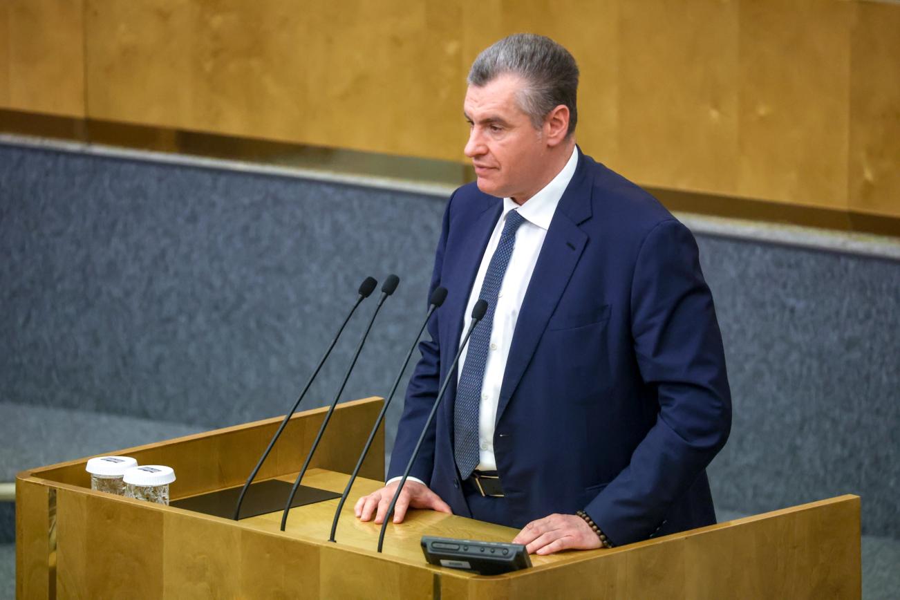 Слуцкий призвал мигрантов проверять знание языка при поступлении в вузы