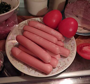 В России обнаружили сосиски с когтями крыс