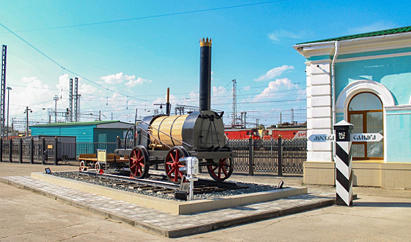 В Самарской области на станцию Сызрань-1 "прибыл" первый российский паровоз