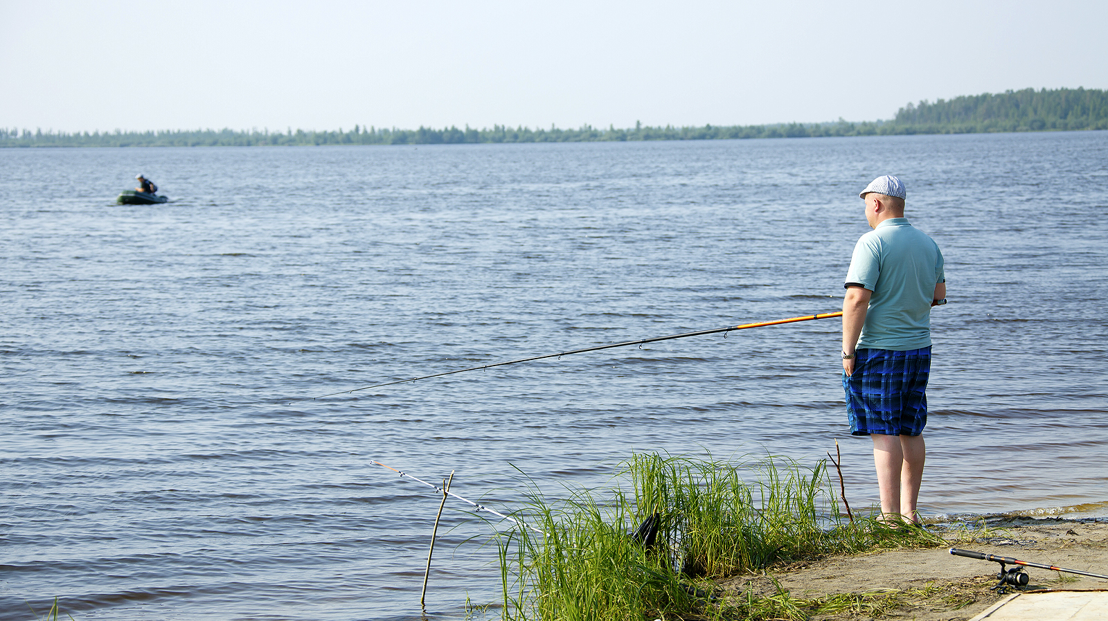Эксперты рассказали петербуржцам о правилах летней рыбалки