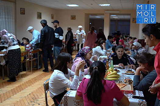 Время добрых дел. Дагестанские энергетики провели ифтар для воспитанников Социально-реабилитационного центра для несовершеннолетних