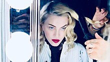 Фанат Мадонны обвинил ее в «порнографии без предупреждения» на сцене