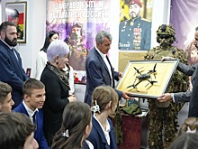 Глава Северной Осетии Сергей Меняйло посетил музей Боевой Славы в школе №46