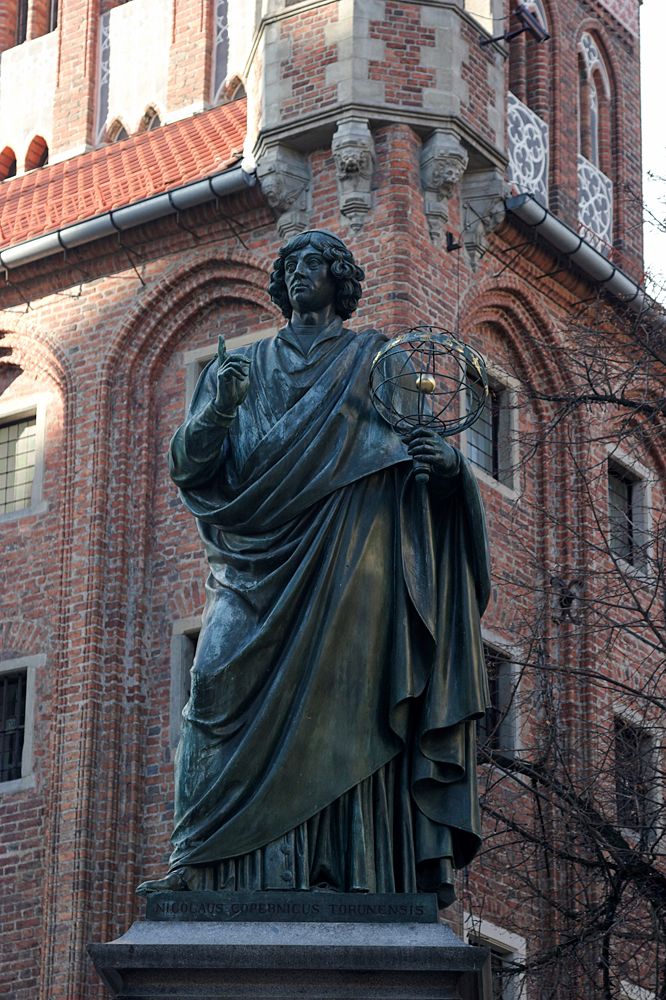 Памятник Николаю Копернику, Торунь, Польша, Европа