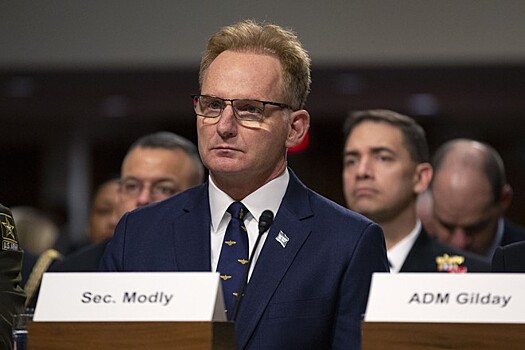 Поездка экс-главы ВМС США на Гуам обошлась налогоплательщикам в $243 тысячи