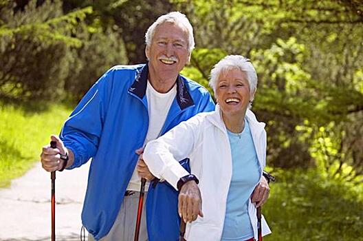 На природной территории «Кузьминки-Люблино» появился новый маршрут для любителей скандинасвкой ходьбы