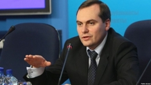 Врио главы Правительства РД Артем Здунов сократил сразу нескольких заместителей министров