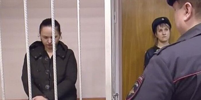 Продавшую ребенка москвичку и "покупательницу" посадили на 3,5 года