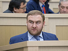 Российские сенаторы, становившиеся фигурантами уголовных дел