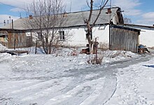 Прокуратура заставила администрацию расселить аварийный дом в деревне Бердь