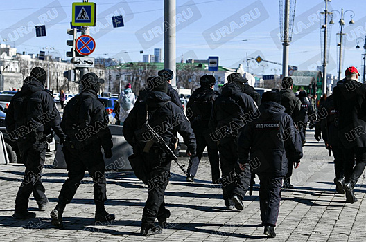 Сотрудники МВД устроили рейд в центре Екатеринбурга