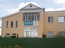Скрылся владелец саратовского пансионата, где старики жили в подвале