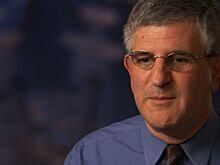 В России вышла книга врача Пола Оффита «Смертельно опасный выбор. Чем борьба с прививками грозит нам всем»