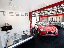Tesla сократила десятки сотрудников отдела продаж и уходит в онлайн