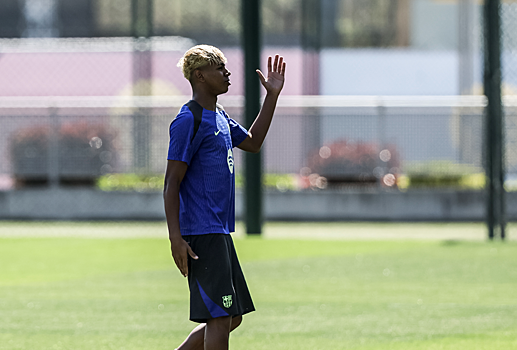 Игроки «Барсы» опоздали на тренировку перед матчем с «Интером». Флик был недоволен