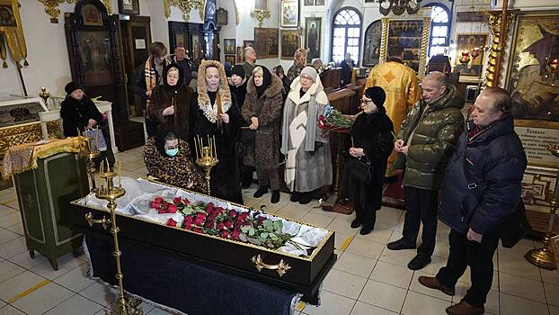 Церемония прощания с артисткой Гитаной Леонтенко проходит в Москве