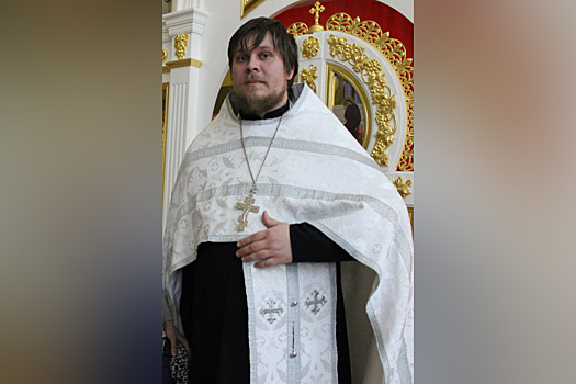 «Предлагали ей жить с нами»: священник, забравший у старушки 600 тысяч рублей, рассказал свою версию