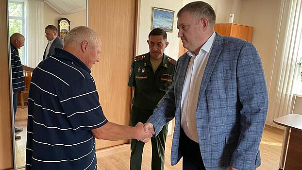 В Орске передали Орден Мужества отцу погибшего на СВО бойца