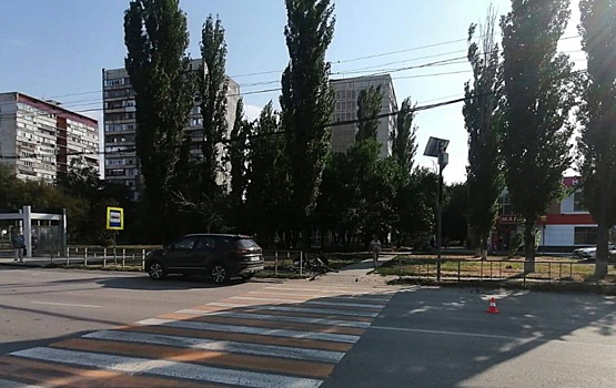 Девочка на велосипеде попала под машину в Волгодонске