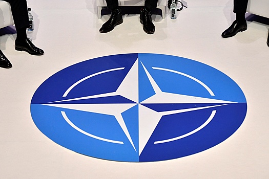 Коррупция в НАТО: разоблачители дела о закупках были уволены с работы