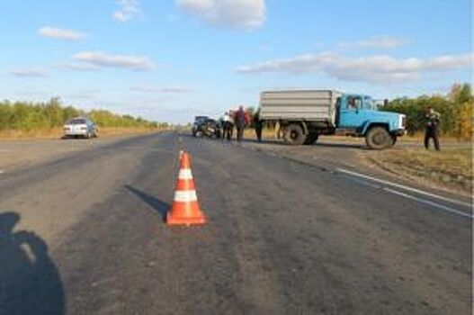 В Пестравском районе «Приора» врезалась с грузовик