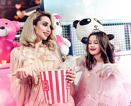 Как звезды провели выходные: 7-8 января