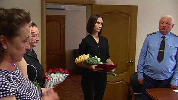 Вдове погибшего в Сирии летчика передали орден Мужества