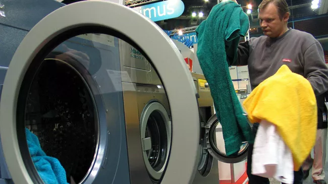 Россиян предупредили о штрафе за ночную стирку