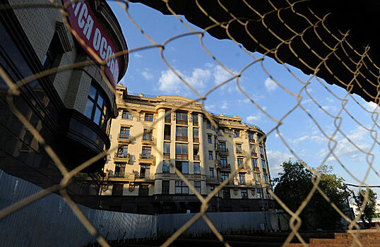 «Золотая миля»: кто покупает таунхаусы в Москве за 1,2 млрд