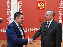 Александр Беглов вручил награды жителям Ленинградской области