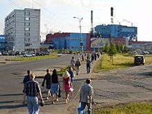 На АЦБК идёт монтаж нового оборудования для производства картона