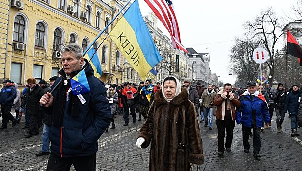 Саакашвили хочет представить на Украине кандидата в президенты "от народа"