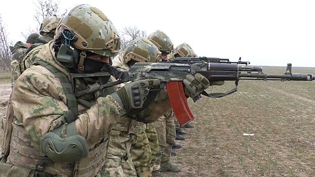 Появились кадры подготовки сербских добровольцев в запорожском батальоне