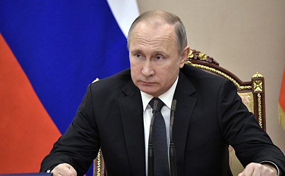 Путин: правительство решило все стоявшие перед экономикой вопросы