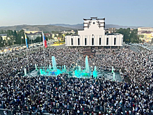 В Кызыле после капитального ремонта запустили главный фонтанный комплекс на площади Арата