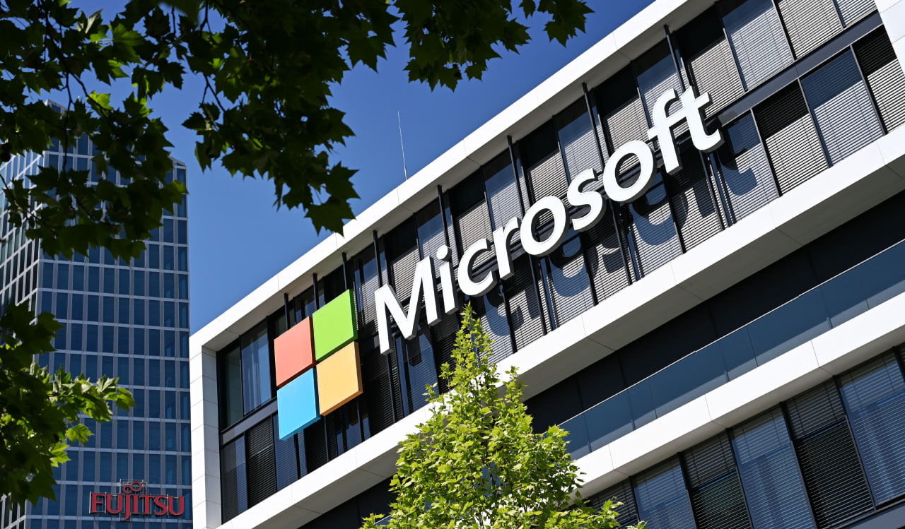Индия требует от Microsoft удалить мессенджер Bitchat