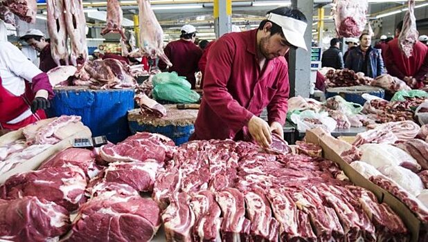 ВОЗ назвала переработанное мясо источником рака