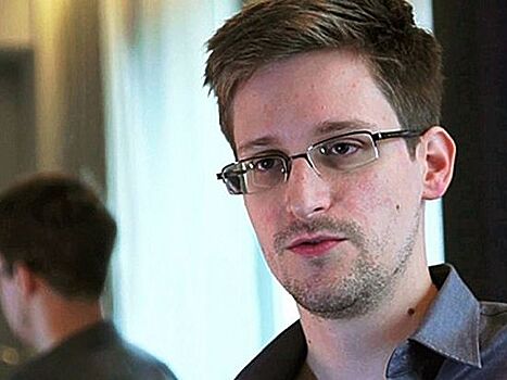Кучерена: Эдварду Сноудену на три года продлили вид на жительство