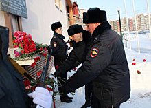 В городе Лабытнанги ЯНАО полицейские почтили память погибших в Афганской войне