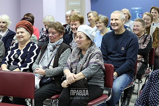 Члены клуба «День краеведа» познакомились с региональной журналистикой в Нижегородском областном информационном центре