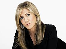 Дженнифер Энистон провела тайный обряд