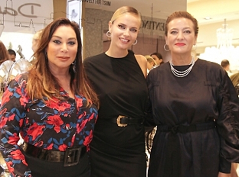 Наташа Поли, Полина Гагарина, Агния Дитковските и другие гости посетили Vogue Fashion`s Night Out 2018