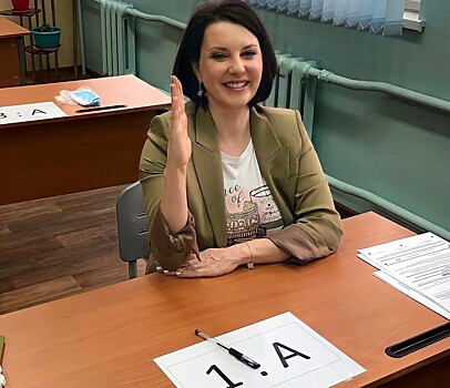 «Жду результаты и волнуюсь»: Ирина Слуцкая сдала ЕГЭ по русскому языку