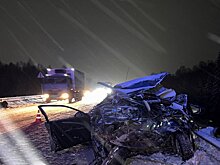 На трассе в Кировской области в ДТП с автовозом погибли два человека