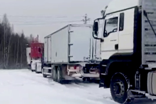 Восемь машин столкнулись из-за плохой погоды в Иркутской области