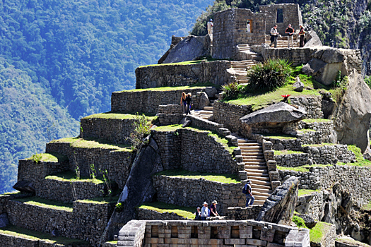 Город–крепость инков Мачу–Пикчу в Перу вновь открыли для посетителей