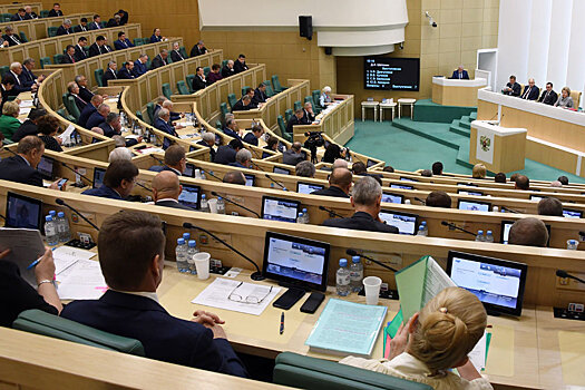 В Совфеде анонсировали закон о физлицах - иностранных агентах