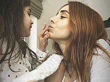 Изоляция с семьей: Нур Феттахоглу с головой погрузилась в заботу о дочери