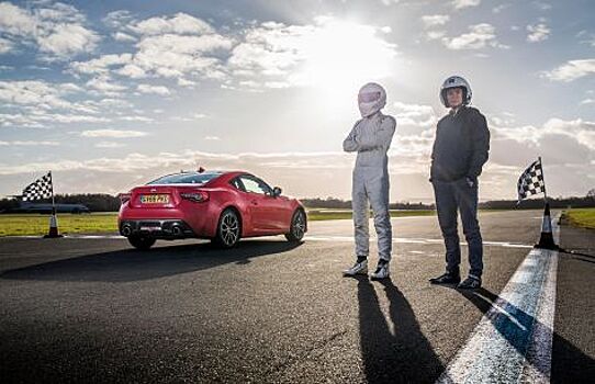 Слепой водитель проехал знаменитый трек Top Gear
